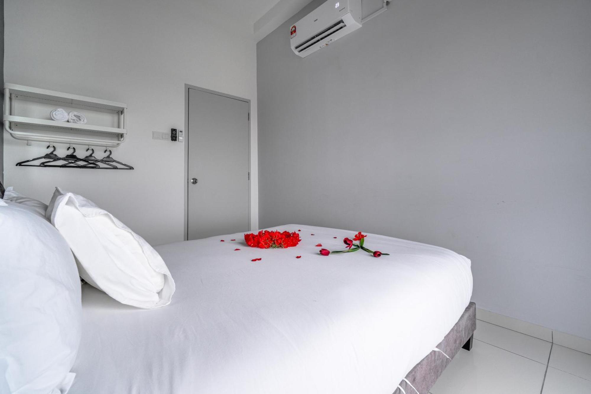 The Horizon L18 By Grab A Apartment